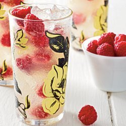 Raspberry-Lemonade Spritzer recipe