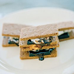 Grilled Banana S'mores recipe