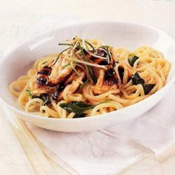Chilled Udon with Sweet-and-Spicy Chicken and Spinach recipe