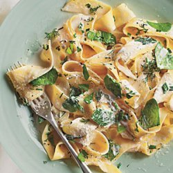 Pappardelle with Baby Spinach, Herbs, and Ricotta recipe