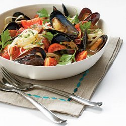 Mussels with Smoked Sausage and Tomatoes recipe