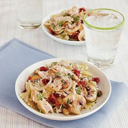 Farfalle with Chicken and Sun-Dried Tomatoes recipe