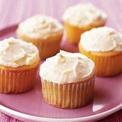 Orange Marmalade-Ricotta Cupcakes with Marmalade Buttercream Frosting recipe
