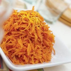 Grated Carrots with Lemon and Black Pepper recipe