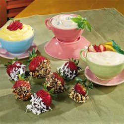Strawberries with Brown Sugar-and-Sour Cream Dip recipe
