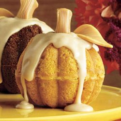 Mini Pumpkin Cakes recipe