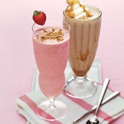 Strawberry-Cheesecake Milk Shakes recipe