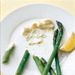 Asparagus with Lemon Aioli recipe