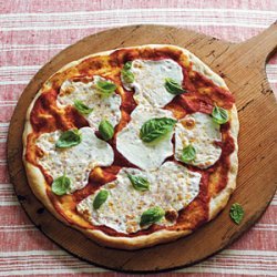 Mozzarella and Basil Pizza recipe
