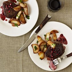 Beef Filets with Pomegranate-Pinot Sauce recipe