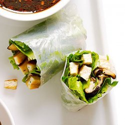 Crisp Tofu, Shiitake, and Spinach Summer Rolls recipe