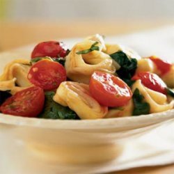 Tortellini with Spinach and Cherry Tomatoes recipe