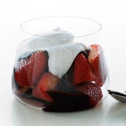 Strawberries with Chocolate Caramel Sauce recipe