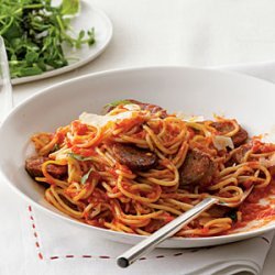 Spaghetti with Sausage and Simple Tomato Sauce recipe
