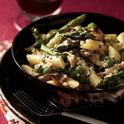 Penne with Asparagus, Peas, Mushrooms and Cream recipe