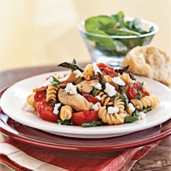 Rotini with Chicken, Asparagus, and Tomatoes recipe