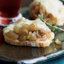 Baked Brie with Golden Raisin Compote recipe
