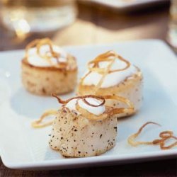 Seared Scallops with Shallots and Coconut Cream recipe