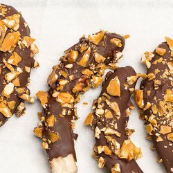 Frozen Chocolate-Dipped Bananas with Peanut Brittle recipe