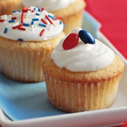 Memorial Day Cupcakes With Cream Cheese Frosting recipe