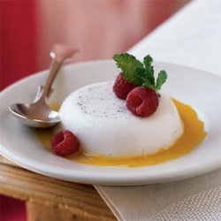 Vanilla-Almond Panna Cotta with Mango Sauce recipe