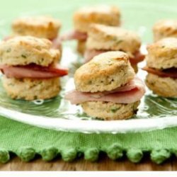 Ham with Buttermilk-Chive Biscuits recipe