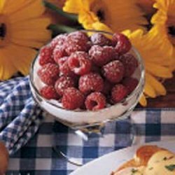 Sweet and Creamy Raspberries recipe