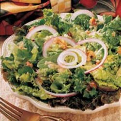 Green Salad with Onion Dressing recipe