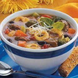 Beef 'n' Bean Tortellini Soup recipe