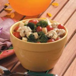 Mozzarella Veggie Salad recipe