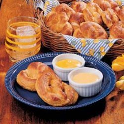 Pretzels with Cheese Dip recipe