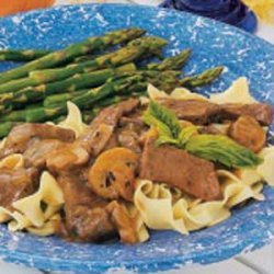 Simmered Sirloin with Noodles recipe