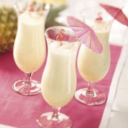 Tropical Pineapple Smoothies recipe
