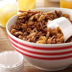 Sweet 'n' Salty Party Mix recipe