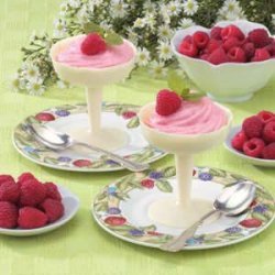 Raspberry Mousse In Chocolate Cups recipe