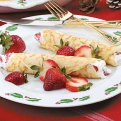 Creamy Strawberry Crepes recipe