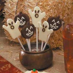 Halloween Chocolate Lollipops recipe