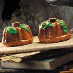 Mini Pumpkin Cakes recipe