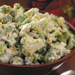 Creamy Broccoli with Cashews recipe