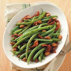 Green Beans with Sun-Dried Tomatoes and Almonds recipe