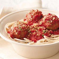 Spaghetti and Meatballs with Garlic Crumbs recipe