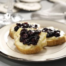 Brie Toasts with Cranberry Compote recipe