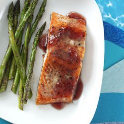 Salmon with Tangy Raspberry Sauce recipe