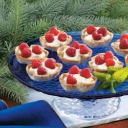 Raspberry-Topped Cream Tarts recipe