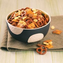 Sweet 'n' Spicy Snack Mix recipe