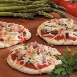 Grilled Asparagus Pizzas recipe