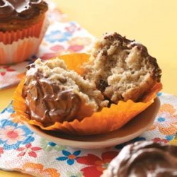 Banana Cupcakes with Ganache Frosting recipe