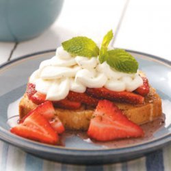 Lemon-Mint Pound Cake with Strawberries recipe