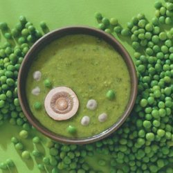 Pea Soup with Mushroom Cream Sauce recipe