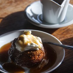 Sticky Date Pudding with Toffee Sauce recipe